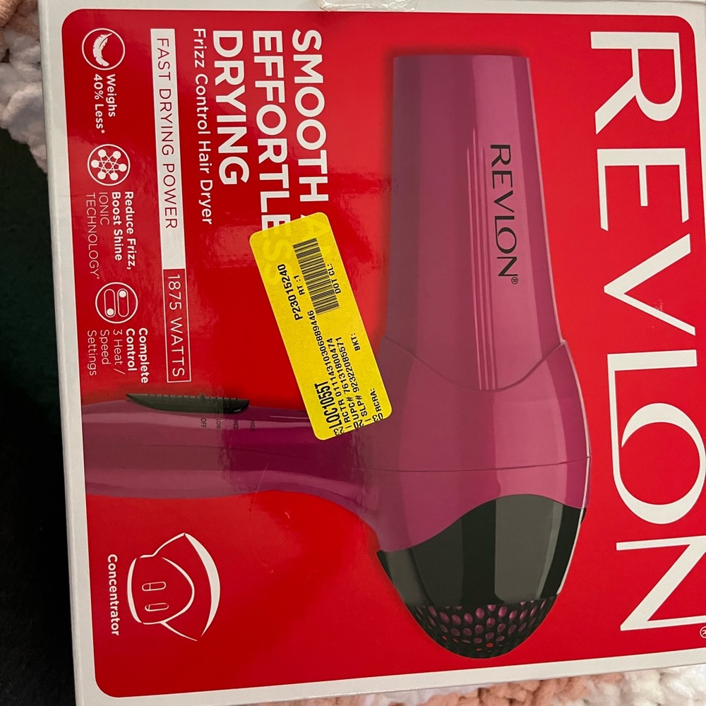 New post n damaged box hair dryer